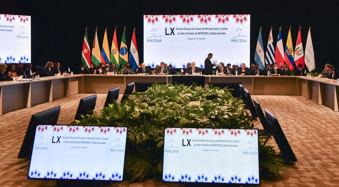 Mercosur anuncia acuerdo comercial con Singapur