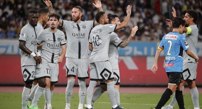 Messi y Mbappé lideran triunfo del PSG en Tokio