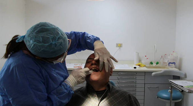 Misión Sonrisa coloca a 25 zulianos prótesis dentales