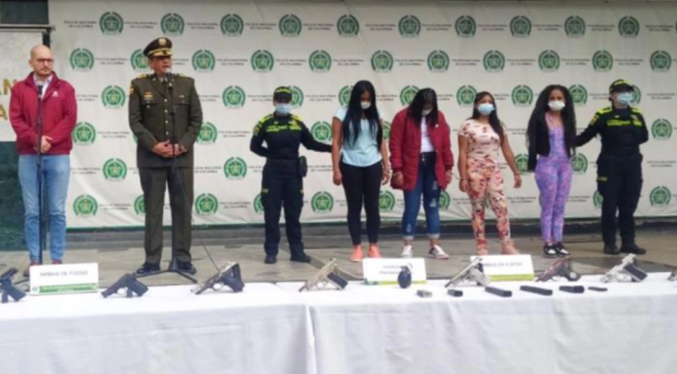 Detienen a cuatro venezolanas en Bogotá con 23 armas de fuego