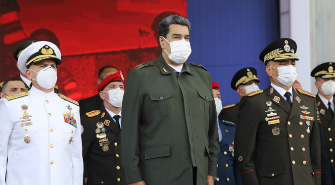 Maduro designa a nuevos comandantes generales de la Aviación y la Armada