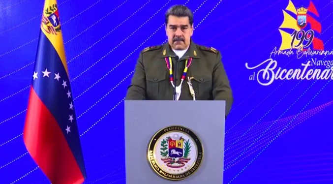 Maduro llama a la Armada a perseverar el camino de la unión nacional