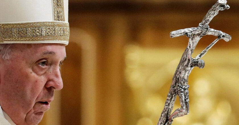 El Papa pide ayudar a los jóvenes a desarrollar sentido crítico ante desinformación