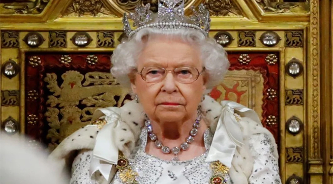 San Vicente y Granadinas proponen referendo para reemplazar o no a la reina Isabel II