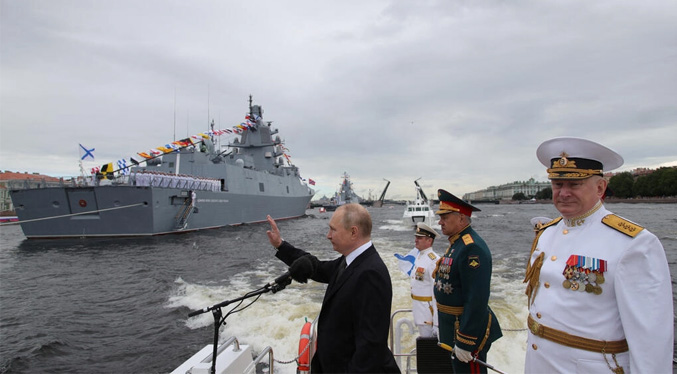 La nueva doctrina naval de Putin apunta a la conquista del Ártico