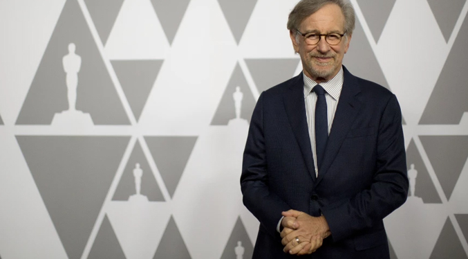 Steven Spielberg dirige el primer videoclip de su carrera con un “smartphone”