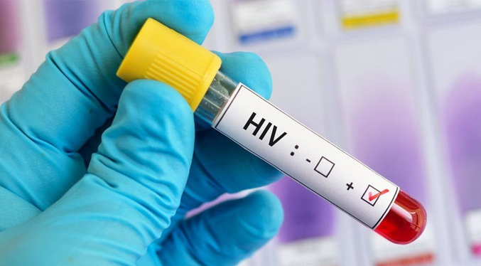 China aprueba un medicamento contra el VIH para tratar el COVID-19