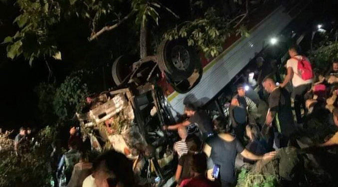 Más de una docena de migrantes mueren en accidente de autobús en Nicaragua