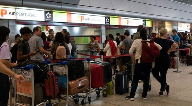 Caos en el Aeropuerto de Lisboa tras decenas de vuelos cancelados