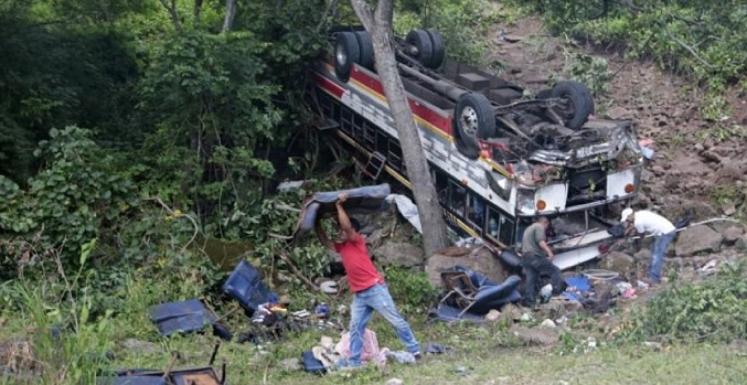 Sube a 15 la cifra de venezolanos fallecidos en accidente de autobús en Nicaragua