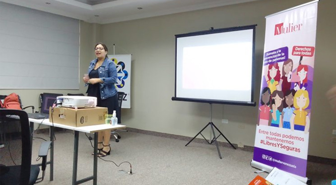 Periodistas de Maracaibo aprendieron a abordar casos de trata de mujeres y niñas