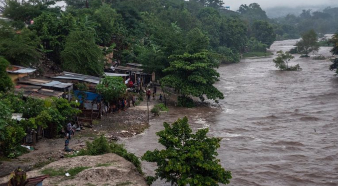 Lluvias dejan 24 muertos en Guatemala