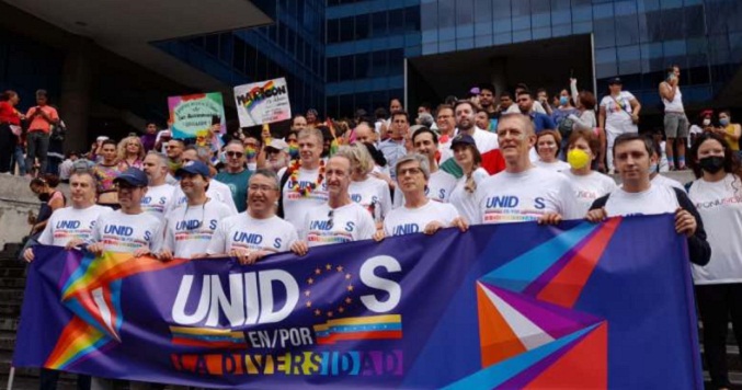 Caracas se vistió de colores con marcha del orgullo LGBTIQ+