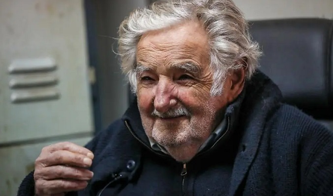 Realizan operación quirúrgica al expresidente José “Pepe” Mujica