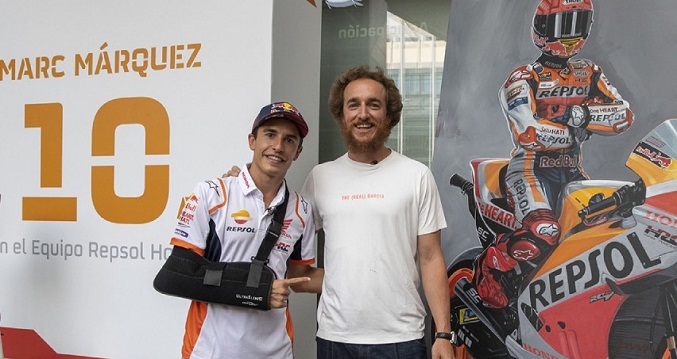 Repsol rinde homenaje a Marc Márquez por sus diez años en MotoGP
