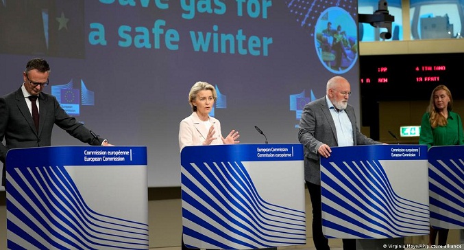 UE logra acuerdo para reducir consumo de gas con vistas al invierno