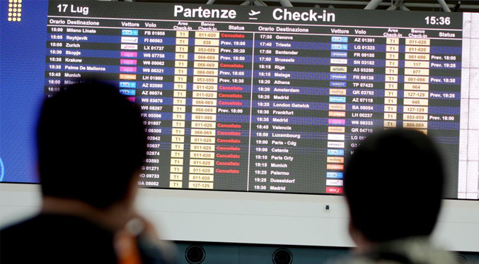 Huelga en aeropuertos de Italia obliga a cancelar vuelos