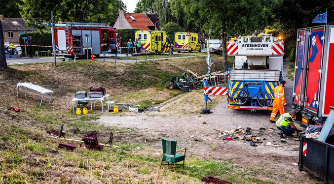 Seis muertos y siete heridos en accidente de camión en Países Bajos
