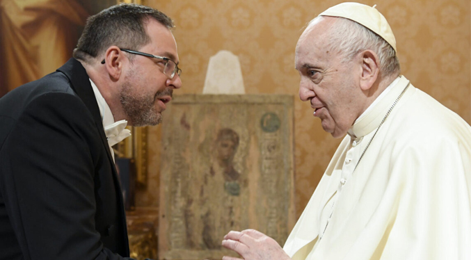 El Papa recibe al embajador ucraniano mientras el Vaticano estudia su viaje a Kiev