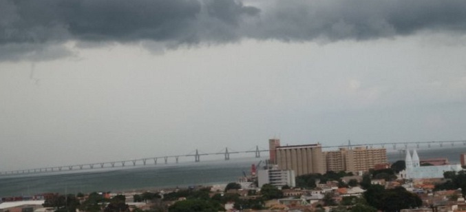 Fuerte aguacero se registra en Maracaibo la tarde de este 30-A
