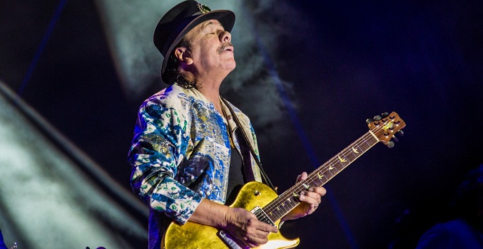 Carlos Santana regresa a los escenarios tras sufrir un colapso