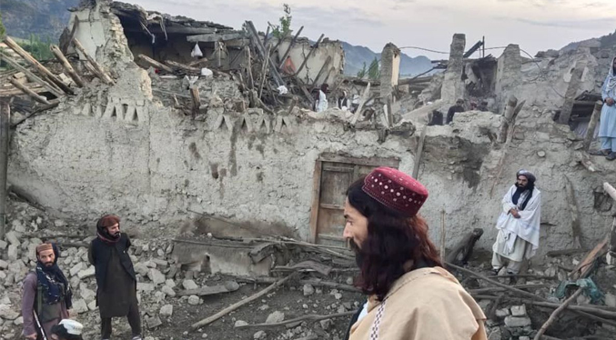 Acnur construye cientos de casas resistentes a terremotos en Afganistán