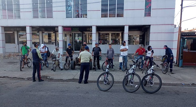 PoliLagunillas retuvo a 16 ciclistas por incumplir señales de tránsito