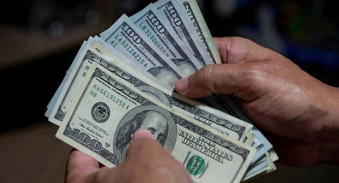 Precio del dólar oficial en Venezuela supera la barrera de los seis bolívares el 18-A
