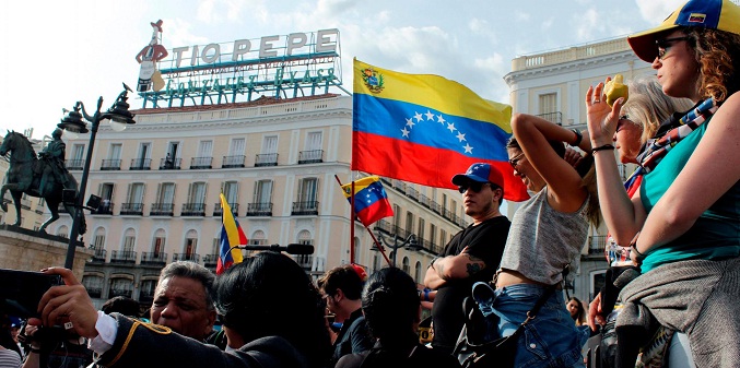 Venezolanos, entre los beneficiados por reforma de contratación de extranjeros en España