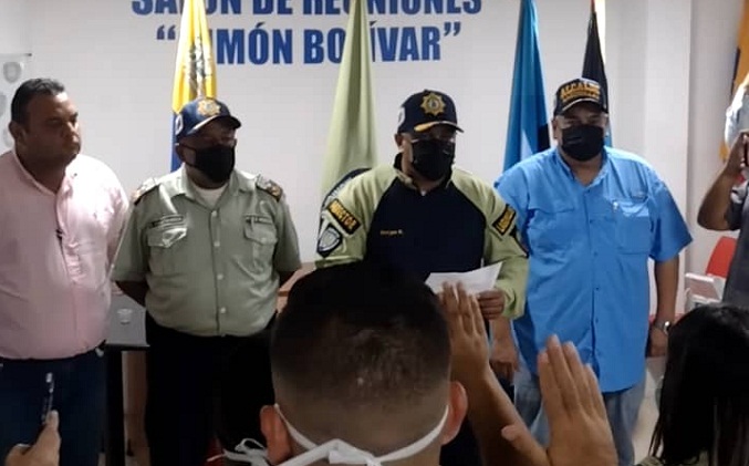 Alcalde José Mosquera y PoliLagunillas juramentan a 26 nuevos funcionarios