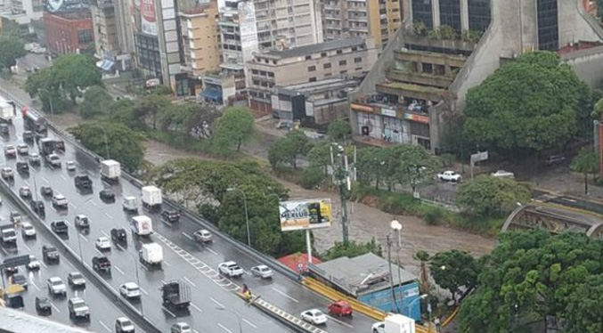 Lluvias torrenciales causan inundaciones en diferentes partes del territorio nacional