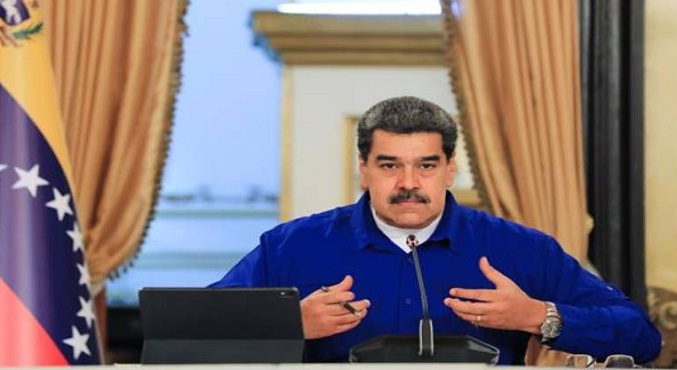 Presidente Maduro exige devolución de avión venezolano retenido en Argentina