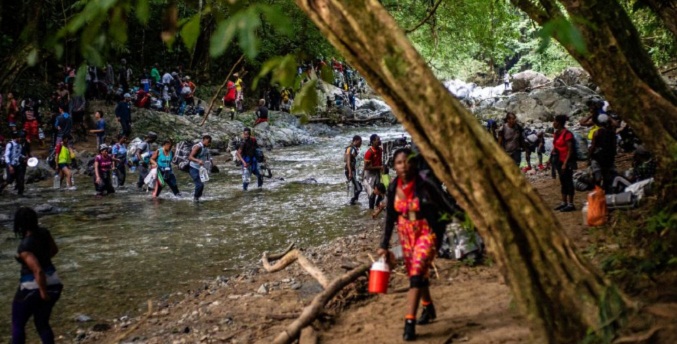 Migrantes venezolanos mueren por inmersión en río cerca del Darién