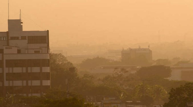 Polvo del Sahara mantiene presencia en franja costera del país