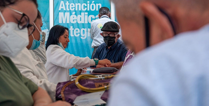 Alcaldía de Maracaibo realiza jornada de atención médica para jubilados e hijos de servidores públicos