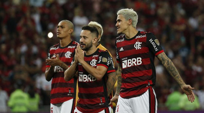 Flamengo confirma tercera final brasileña en Libertadores; va contra contra Paranaense