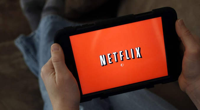 Egipto pide a Netflix apegarse a los “valores sociales”