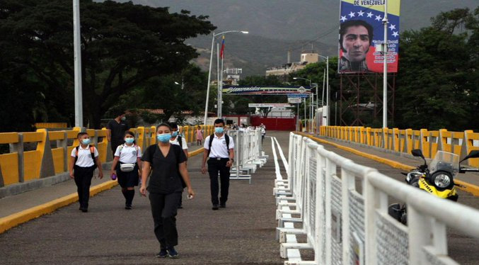 Reorganizan el puente Simón Bolívar