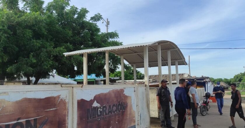 Así estuvo el ambiente en La Raya este 25-S a pocas horas de la apertura de la frontera (Fotos+videos)