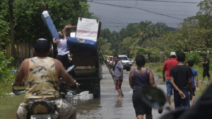 Lluvias dejan seis muertos, inundaciones y centenares de albergados en Honduras