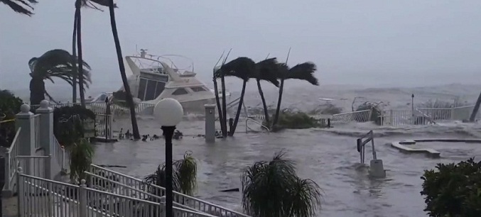 Ian se convierte en tormenta tropical y deja destrucción en Florida