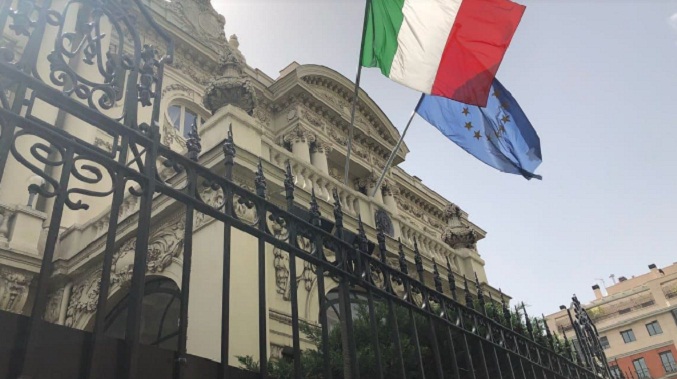 Consulado italiano actualiza precios emisión de pasaportes y otros servicios