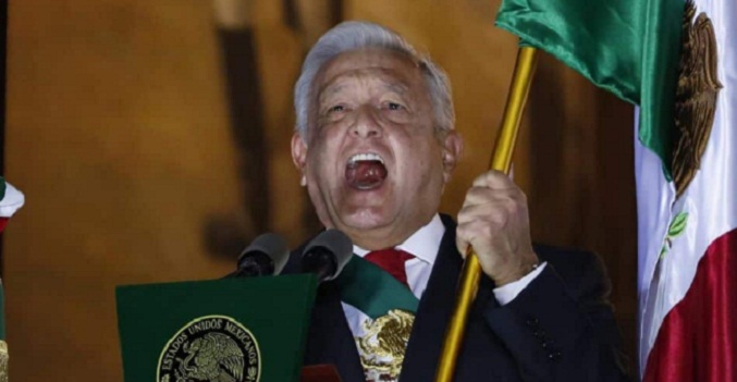 López Obrador pide paz mundial en desfile militarista de Independencia