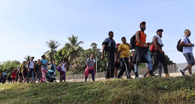ONG exige atención a 60 mil migrantes varados en frontera méxicana