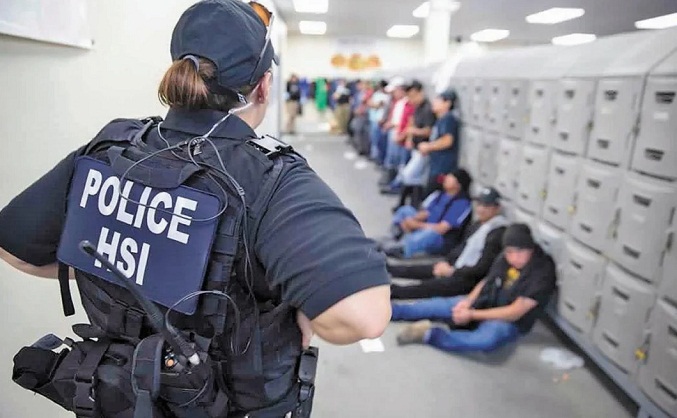Migrantes denuncian confinamiento en solitario en EE UU por denunciar abusos