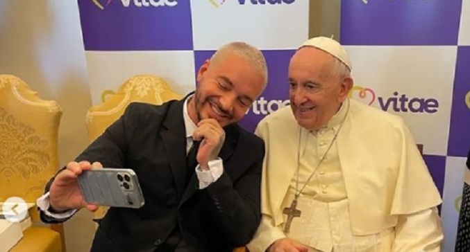 El Papa le hace una petición a varios artistas: Arte y fe para mejorar el mundo