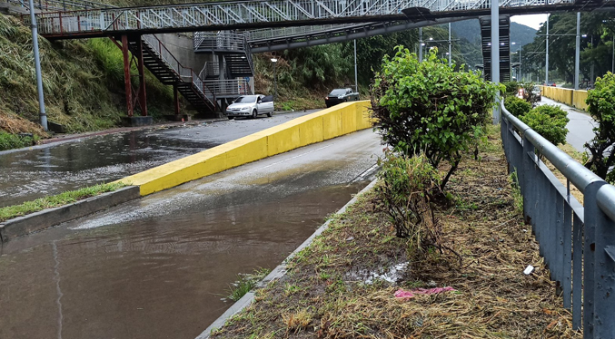 Aumento del caudal en quebradas causan afectaciones en Mérida