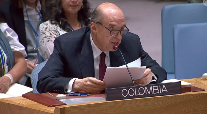Colombia asegura que está ayudando de varias maneras a mediar entre Venezuela y EEUU