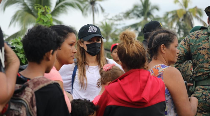 Canciller panameño visita a migrantes en la entrada del Darién antes viajar a la OEA