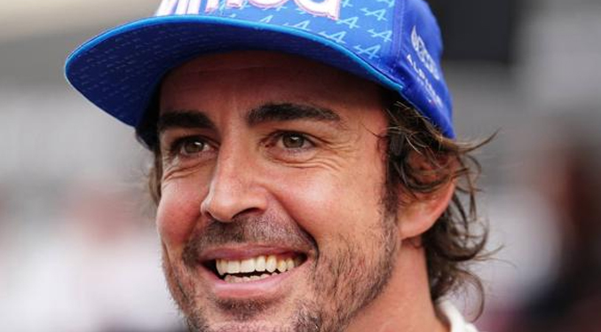 Fernando Alonso es el piloto con más GP en la historia de la Fórmula Uno
